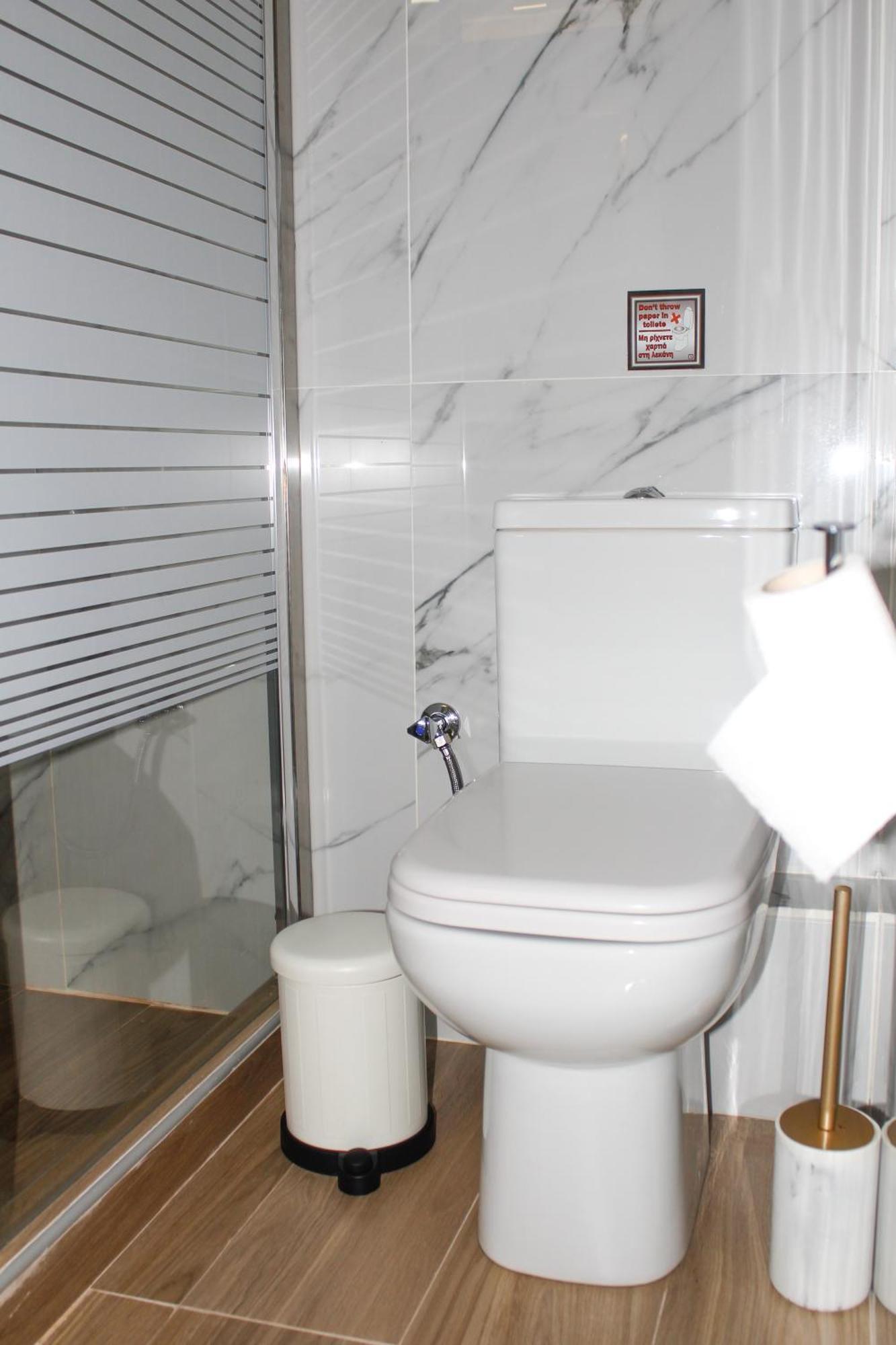 Serenity Apartment Каламата Екстериор снимка
